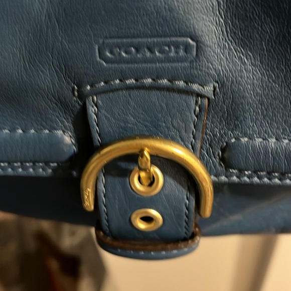 Rare Exclnt Vintage Coach Roomy Crossbody Medium Blue great with Jeans Casual. - Picture 13 of 14